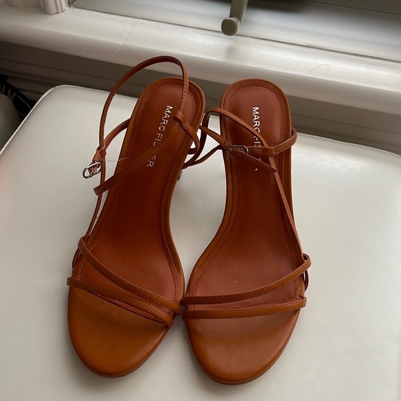 Brown Marc Fisher heeled sandals - Picture 1 of 4
